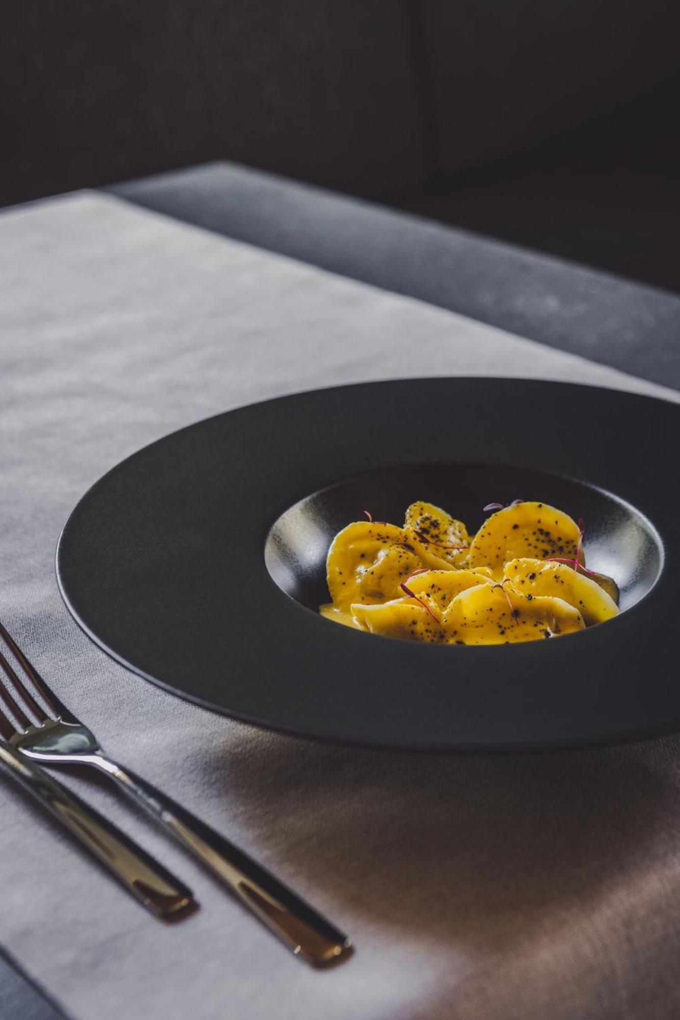 3 Vie Restaurant & Rooms Acquarossa ภายนอก รูปภาพ